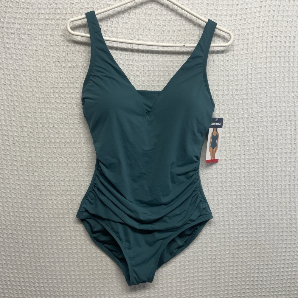 Lands End Green Swimsuit One Piece Wireless Bra UPF 50 Ladies Size M Resort Pool